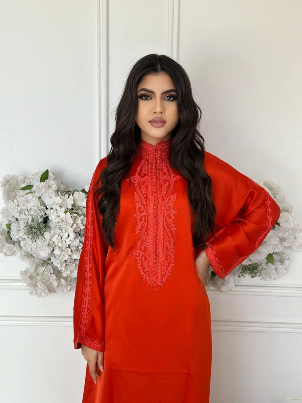 kaoutar abaya