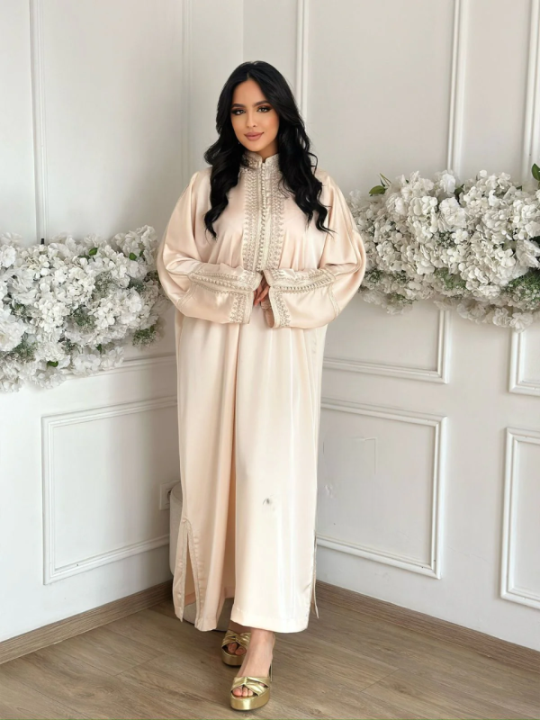 sawsan abaya